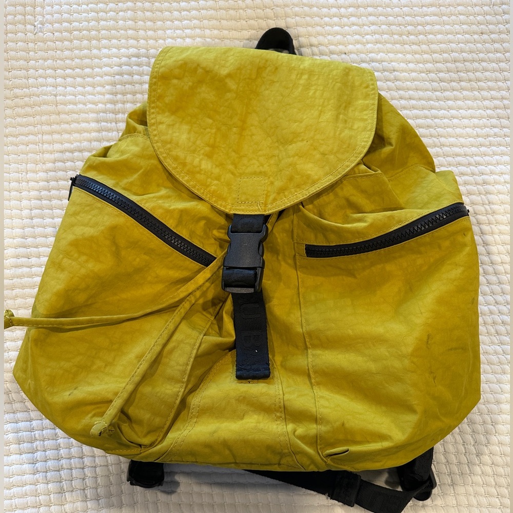 Baggu Large Sport Backpack in Lentil, discontinued/currently unavailable style